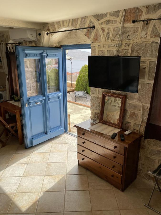 Marina Castellana Studios II Chalki Town Exterior photo