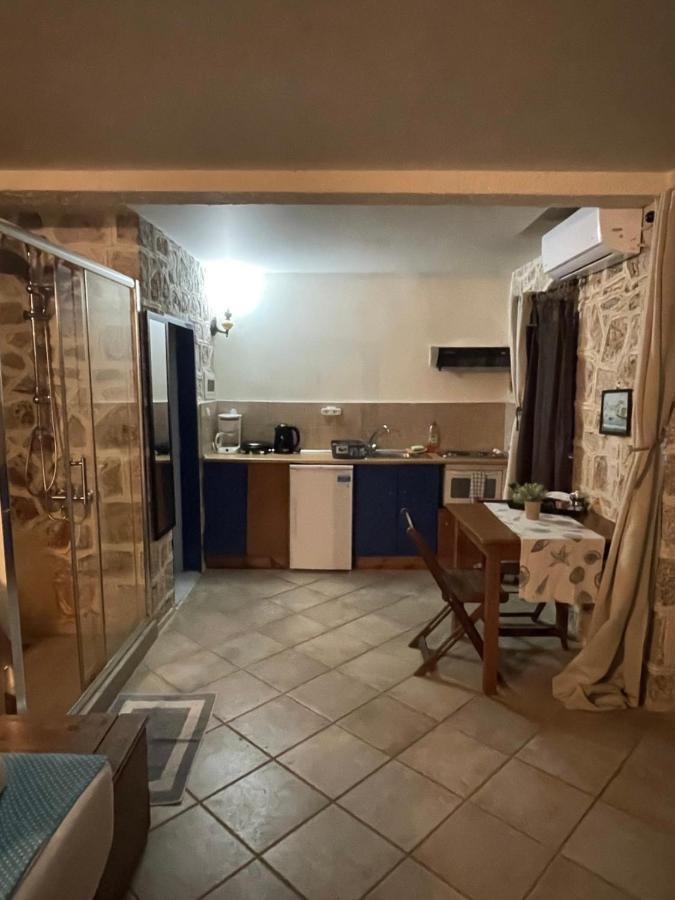 Marina Castellana Studios II Chalki Town Exterior photo