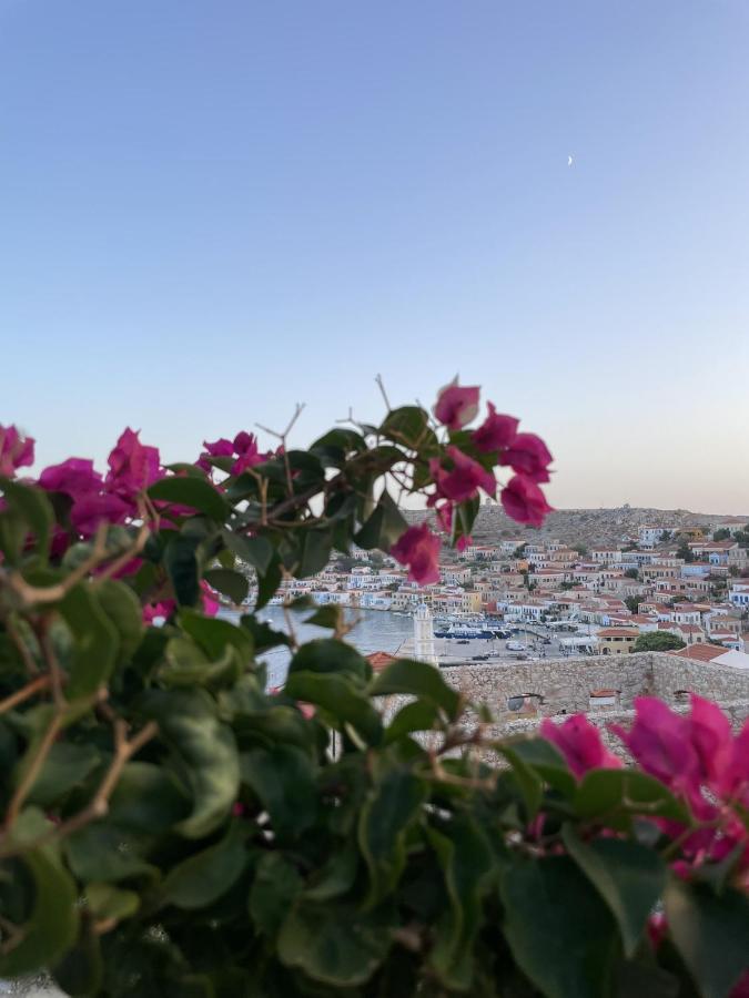 Marina Castellana Studios II Chalki Town Exterior photo