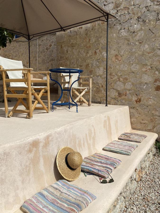 Marina Castellana Studios II Chalki Town Exterior photo